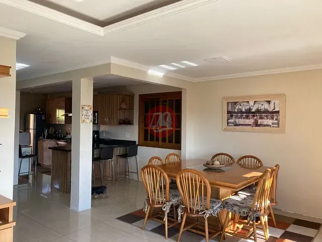 Casa com 300m² 3 quartos e 3 banheiros, à venda, no bairro Agronomia em Porto Alegre