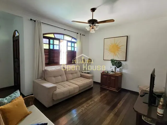 Casa com 360m² 2 quartos e 3 banheiros, à venda, no bairro Jardim Belvedere em Volta Redonda