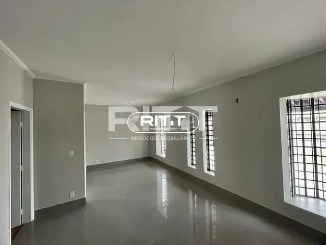 Casa com 400m² 3 quartos e 2 banheiros, para alugar, no bairro Chácara da Barra em Campinas
