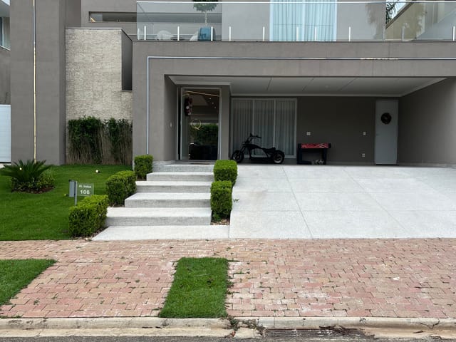 Casa com 333m² 4 quartos e 6 banheiros, à venda, no bairro Alphaville em Santana de Parnaíba