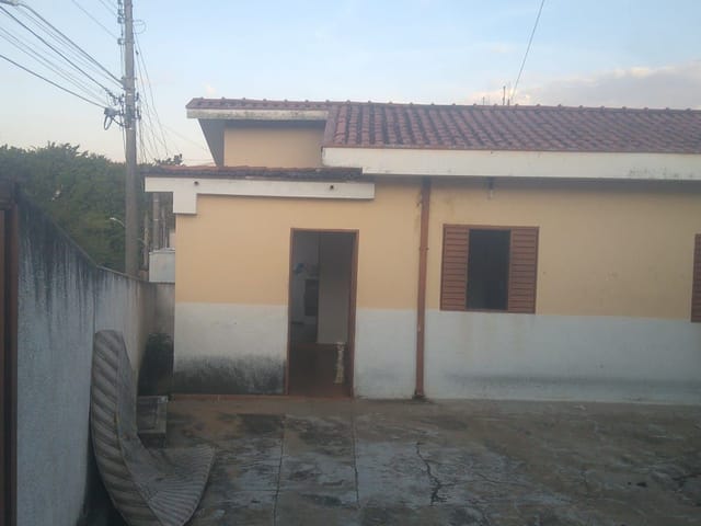 Casa com 200m² 3 quartos e 1 banheiro, à venda, no bairro Vila Zanetti em São João da Boa Vista