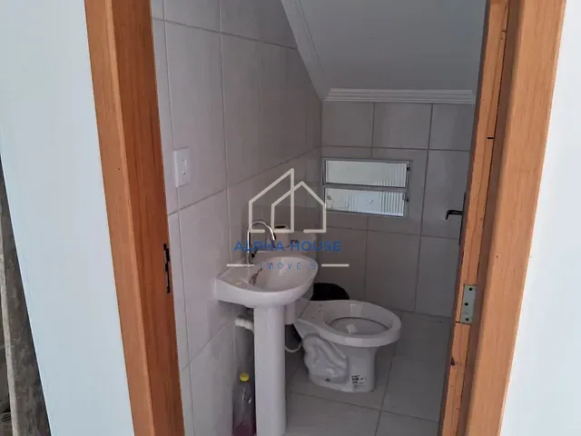 Casa 2 quartos e 2 banheiros, à venda, no bairro Jardim Sandra Maria em Taubaté