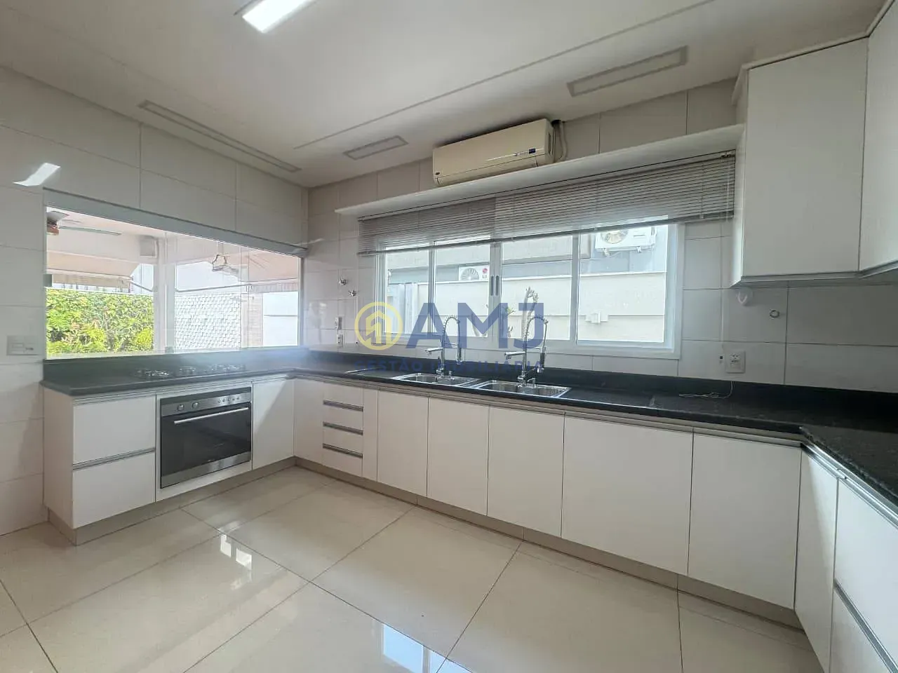 Casa, 3 quartos, 231 m² - Foto 7