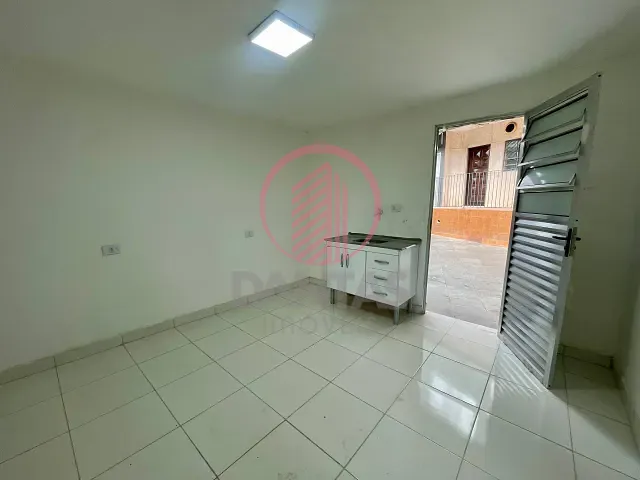 Casa 1 quarto e 1 banheiro, para alugar, no bairro Jardim D'Abril em Osasco