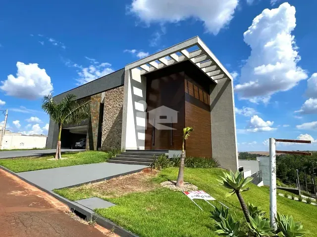 Casa com 800m² 4 quartos e 8 banheiros, à venda, no bairro Condomínio Costa do Sol em Rolândia