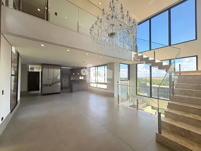 Casa com 800m² 4 quartos e 8 banheiros, à venda, no bairro Condomínio Costa do Sol em Rolândia