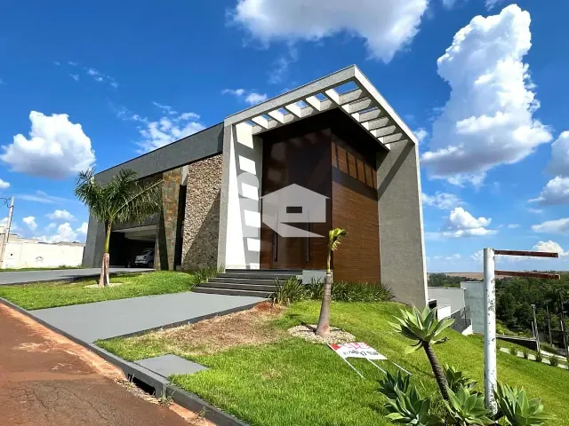 Casa com 800m² 4 quartos e 8 banheiros, à venda, no bairro Condomínio Costa do Sol em Rolândia