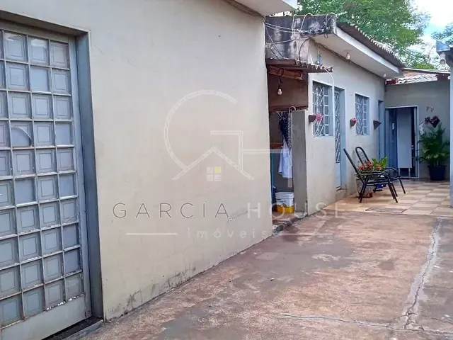 Casa com 250m² 4 quartos e 2 banheiros, à venda, no bairro Vila Amélia em Ribeirão Preto