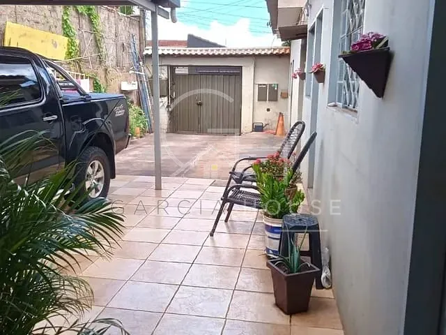 Casa com 250m² 4 quartos e 2 banheiros, à venda, no bairro Vila Amélia em Ribeirão Preto