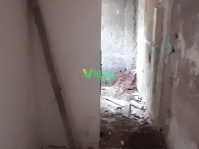 Casa 2 quartos e 1 banheiro, à venda, no bairro Vila Ferlópolis em Itaquaquecetuba