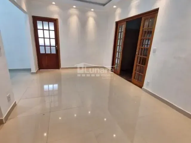 Casa com 500m² 3 quartos e 2 banheiros, à venda, no bairro Vila Lavínia em Mogi das Cruzes