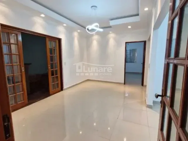 Casa com 500m² 3 quartos e 2 banheiros, à venda, no bairro Vila Lavínia em Mogi das Cruzes