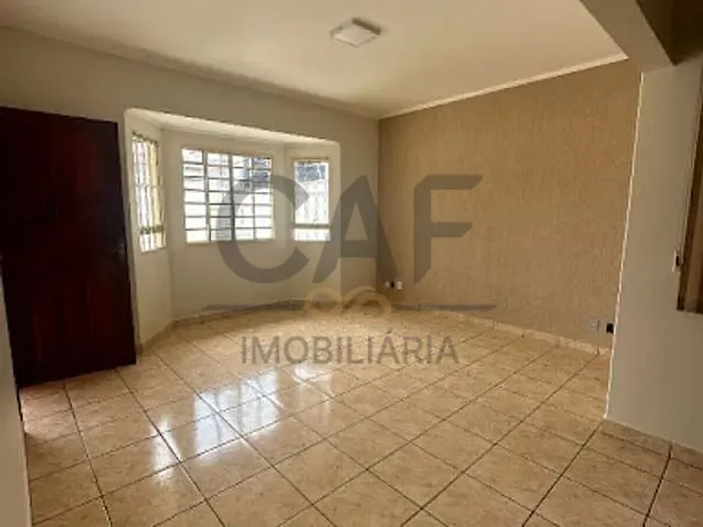Casa com 300m² 3 quartos e 2 banheiros, à venda, no bairro Jardim Santa Mercedes em Jaguariúna