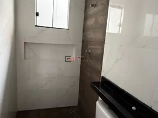 Casa 3 quartos e 2 banheiros, à venda, no bairro Ouro Verde em Londrina