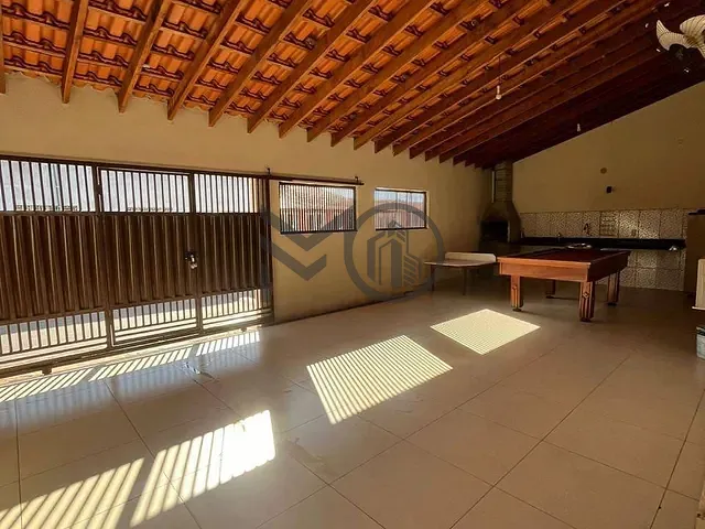 Casa com 200m² 4 quartos e 2 banheiros, à venda, no bairro Morada da Serra em Cuiabá