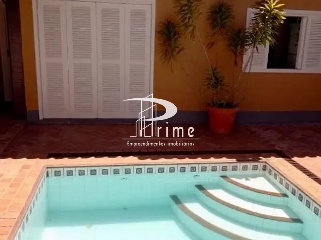 Casa com 250m² 3 quartos e 3 banheiros, à venda, no bairro Serra Grande em Niterói