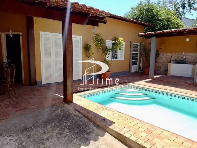 Casa com 250m² 3 quartos e 3 banheiros, à venda, no bairro Serra Grande em Niterói