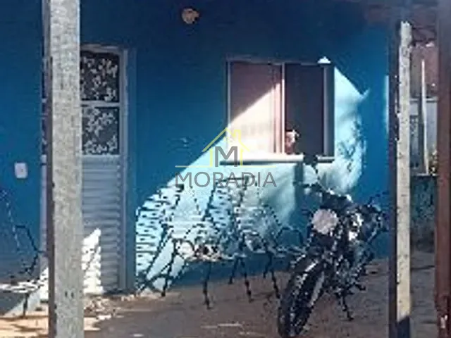 Casa com 200m² 2 quartos e 1 banheiro, à venda, no bairro Residencial Vale Verde em Guaxupé