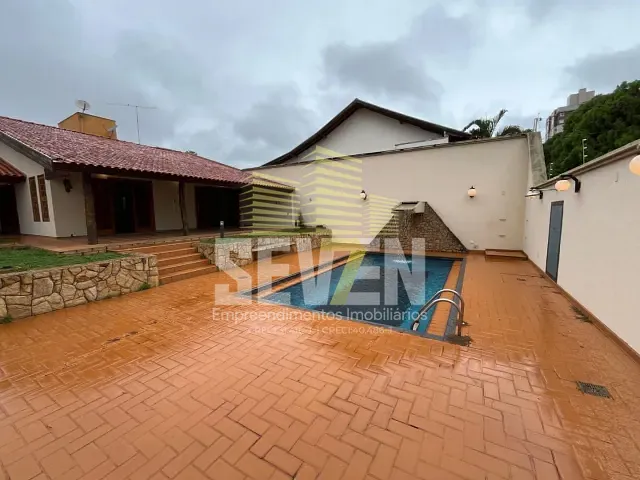 Casa com 300m² 2 quartos e 3 banheiros, à venda, no bairro Jardim Estoril em Bauru