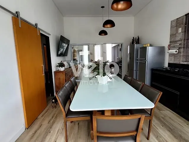 Casa com 300m² 3 quartos e 4 banheiros, à venda, no bairro Itapecirica em Taubaté