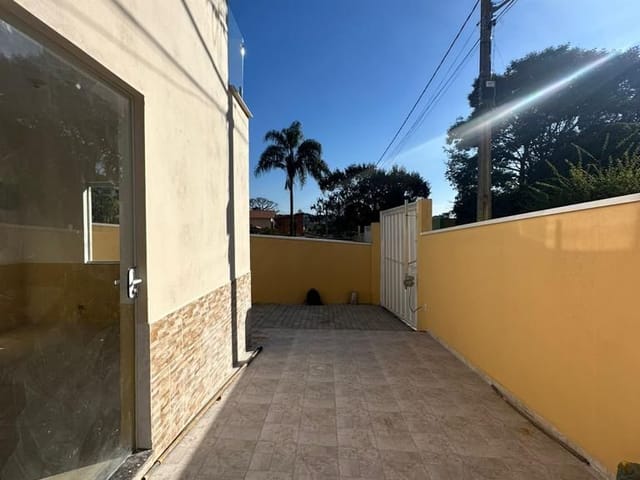 Casa 2 quartos e 1 banheiro, à venda, no bairro Vila Rica em Extrema