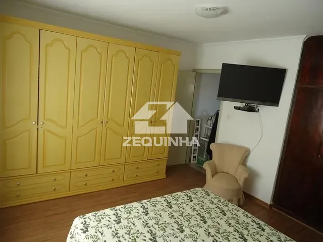 Casa com 140m² 2 quartos e 3 banheiros, à venda, no bairro Jardim D´abril em Osasco