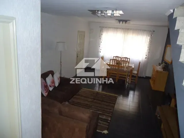 Casa com 140m² 2 quartos e 3 banheiros, à venda, no bairro Jardim D´abril em Osasco