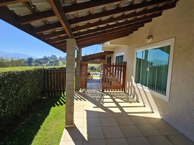 Casa com 615m² 3 quartos e 4 banheiros, à venda, no bairro Residencial Santa Fé em Piracaia
