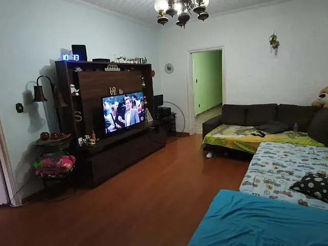 Casa com 360m² 4 quartos e 2 banheiros, à venda, no bairro Alto Sao Joao em Aparecida