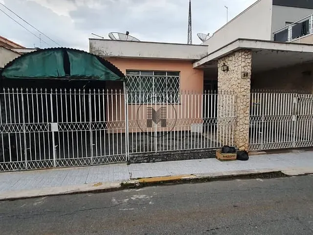 Casa com 360m² 4 quartos e 2 banheiros, à venda, no bairro Alto Sao Joao em Aparecida