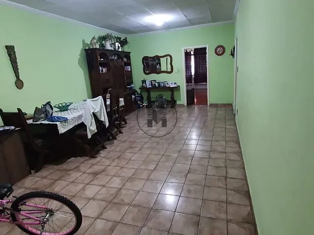 Casa com 360m² 4 quartos e 2 banheiros, à venda, no bairro Alto Sao Joao em Aparecida