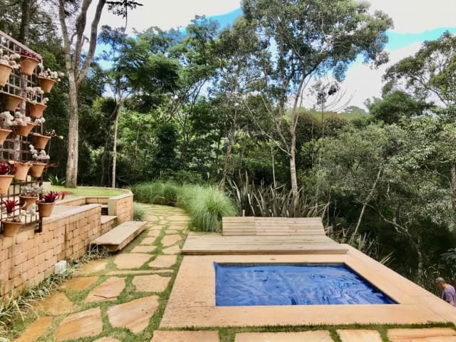Casa com 4940m², à venda, no bairro Araras em Petrópolis