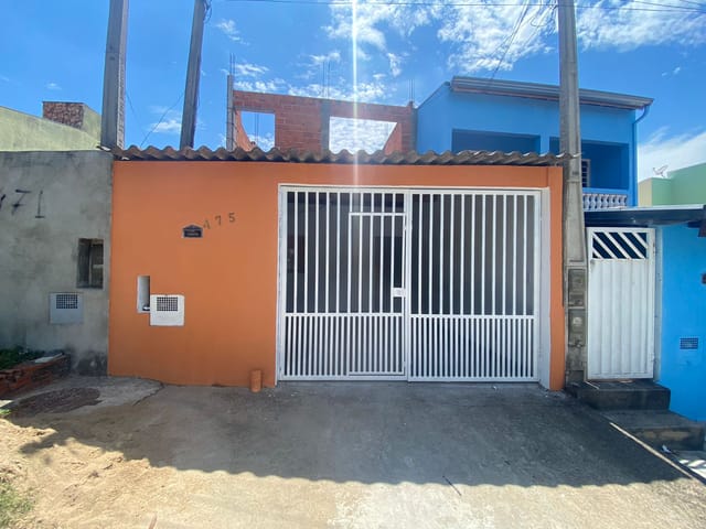 Casa 2 quartos e 2 banheiros, à venda, no bairro Loteamento Residencial Novo Mundo em Campinas