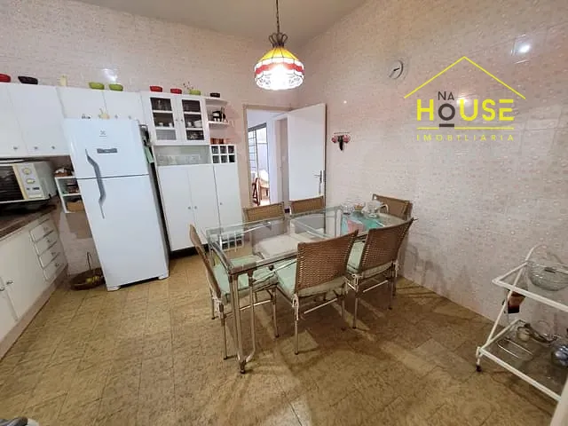 Casa com 420m² 3 quartos e 4 banheiros, à venda, no bairro San Remo em Votuporanga