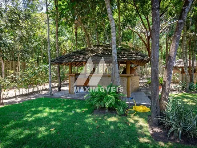 Casa com 737m² 5 quartos e 6 banheiros, à venda, no bairro Trancoso em Porto Seguro