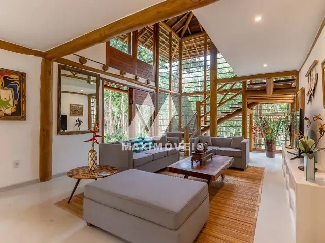 Casa com 737m² 5 quartos e 6 banheiros, à venda, no bairro Trancoso em Porto Seguro