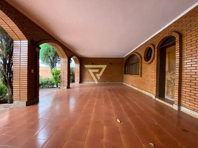 Casa com 443m² 3 quartos e 4 banheiros, para alugar, no bairro Vila Tibério em Ribeirão Preto