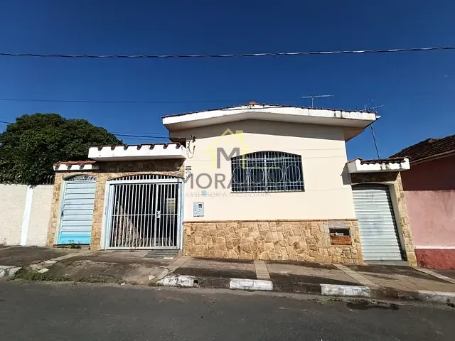 Casa com 200m² 3 quartos e 2 banheiros, para alugar, no bairro Angola em Guaxupé