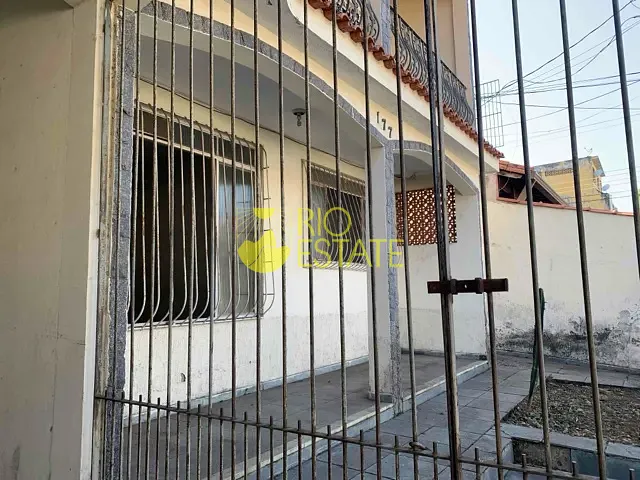 Casa com 100m² 3 quartos e 3 banheiros, à venda, no bairro Casa de Pedra em Volta Redonda