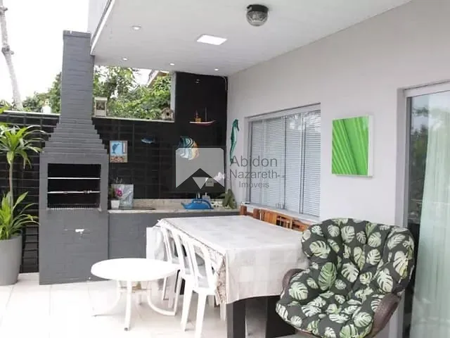 Casa com 250m² 4 quartos e 4 banheiros, à venda, no bairro São Francisco em Niterói