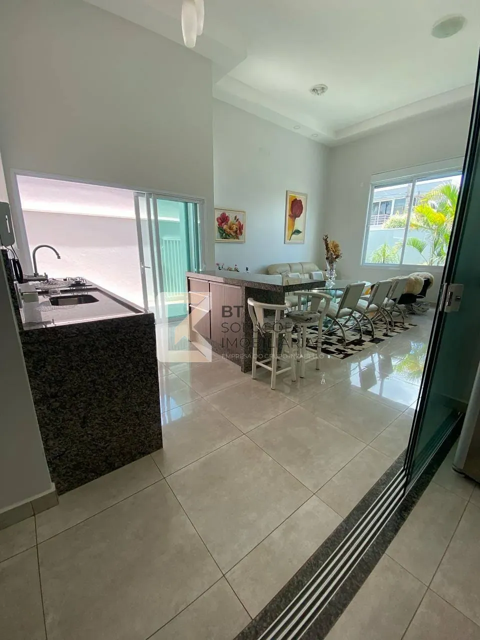 Casa, 3 quartos, 156 m² - Foto 2