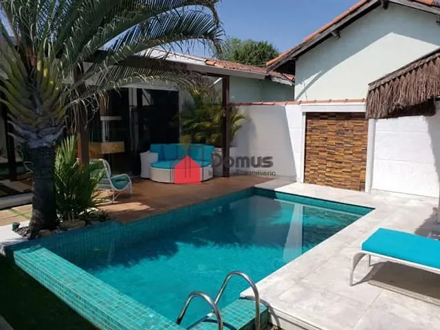 Casa com 300m², à venda, no bairro Jardim Padre Rodolfo em Pindamonhangaba