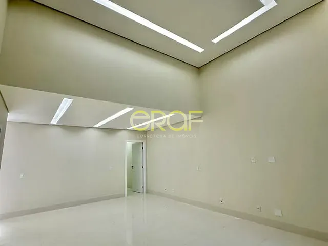 Casa 3 quartos e 2 banheiros, à venda, no bairro Jardim Ipê em Formosa