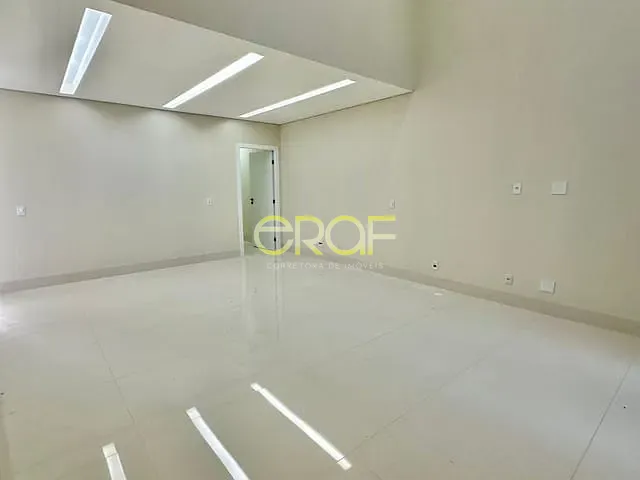 Casa 3 quartos e 2 banheiros, à venda, no bairro Jardim Ipê em Formosa