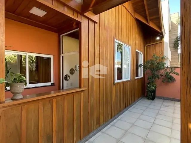 Casa com 420m² 2 quartos e 2 banheiros, à venda, no bairro Residencial Park Solaris em Rolândia