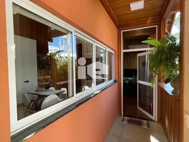 Casa com 420m² 2 quartos e 2 banheiros, à venda, no bairro Residencial Park Solaris em Rolândia