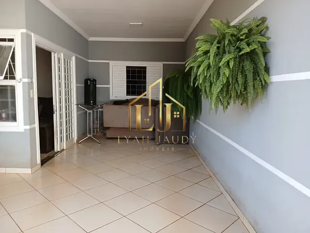 Casa com 272m² 4 quartos e 2 banheiros, à venda, no bairro Bom Clima em Chapada dos Guimarães