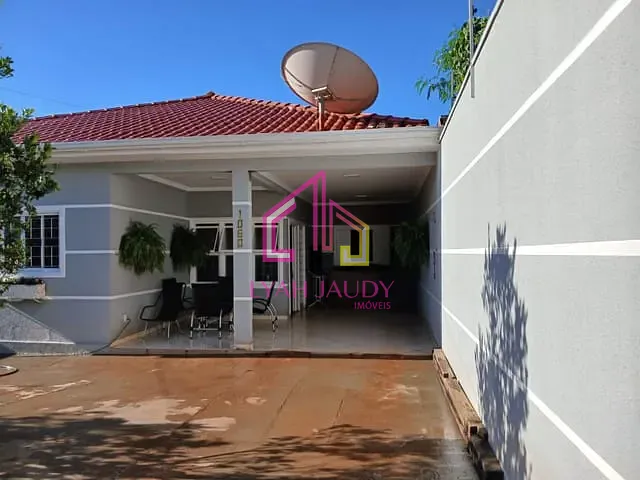 Casa com 272m² 4 quartos e 2 banheiros, à venda, no bairro Bom Clima em Chapada dos Guimarães