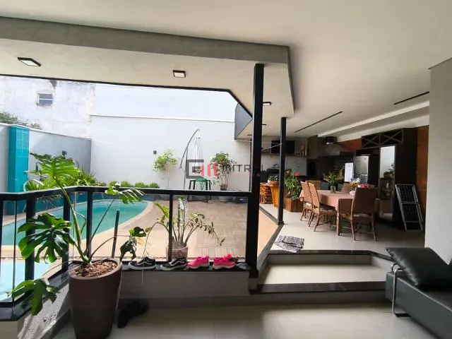 Casa 3 quartos e 2 banheiros, à venda, no bairro Ouro Branco em Londrina