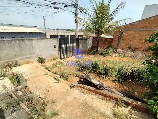 Casa com 456m² 2 quartos e 1 banheiro, à venda, no bairro Vila Casa Branca em Botucatu